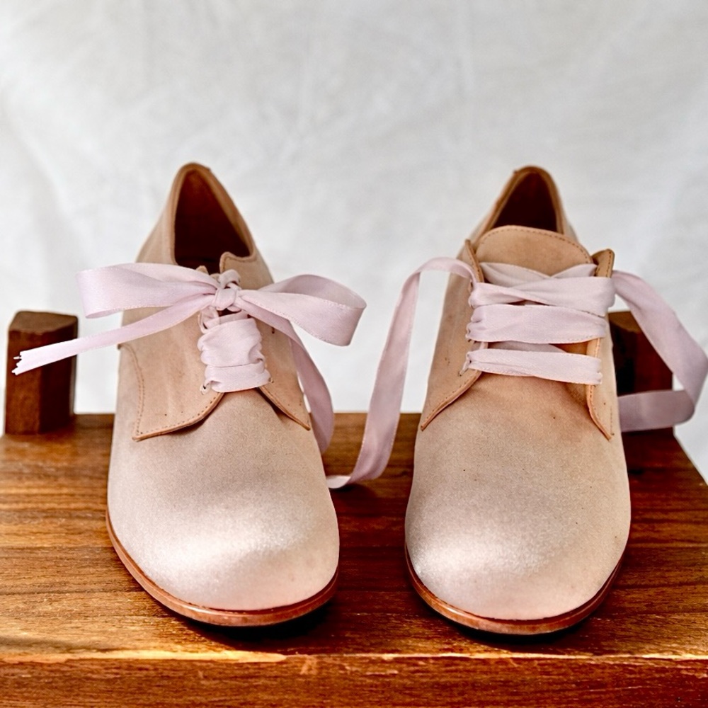 Kenneth Cole Dyeable Heels